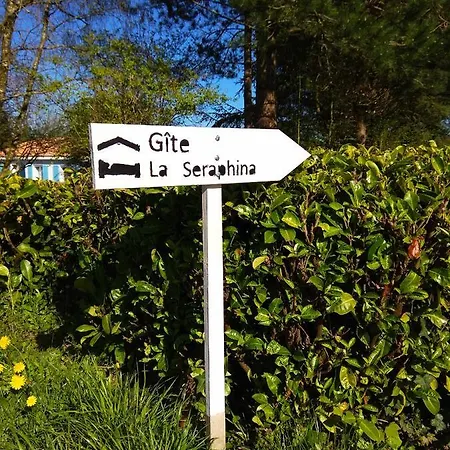 Puydufou -5kms- La Seraphina, 2 A 6 Personnes بيت للعطل *